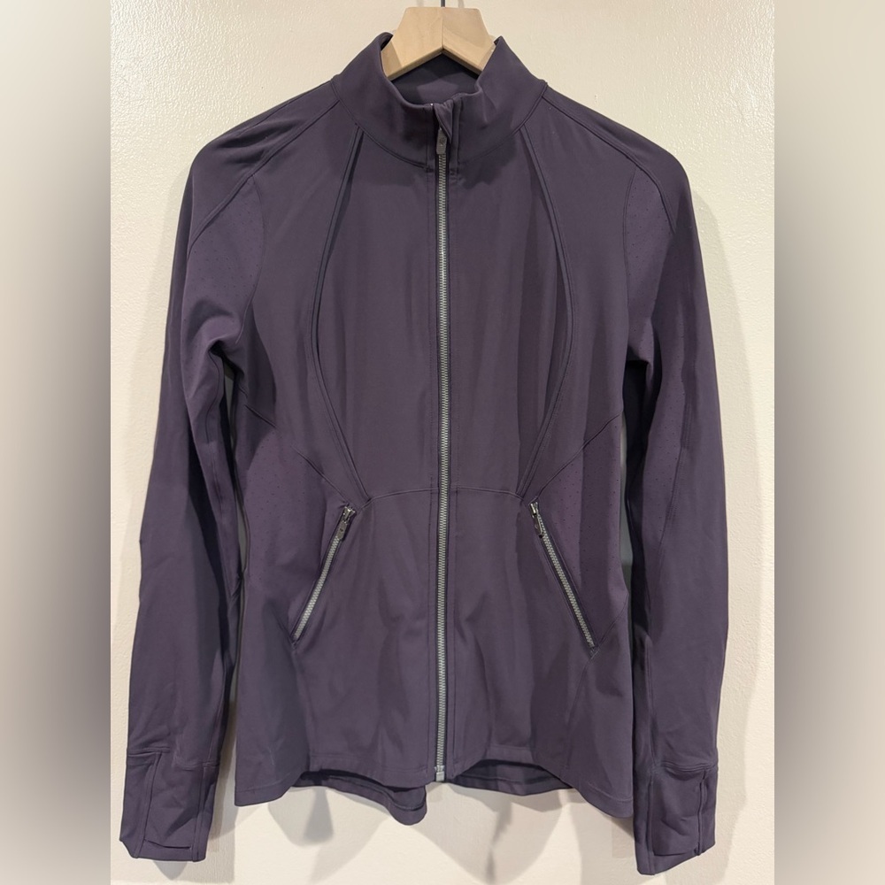 Lululemon Women's Purple Jacket Size 8 Great Condition (Barely worn)